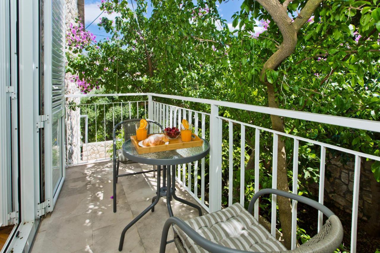 חוואר Hvar Deluxe Rooms מראה חיצוני תמונה