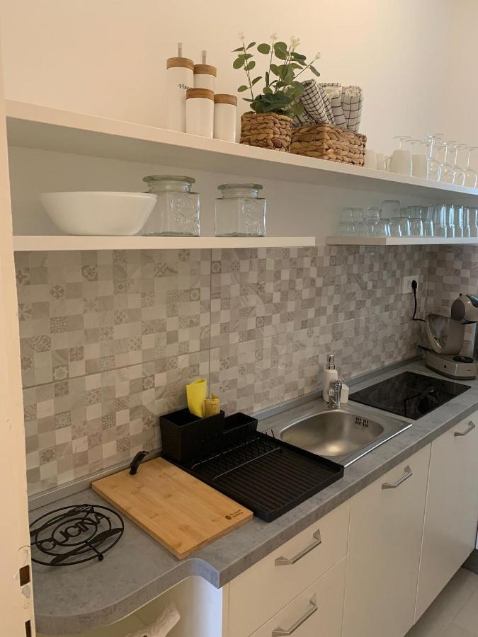 חוואר Hvar Deluxe Rooms מראה חיצוני תמונה