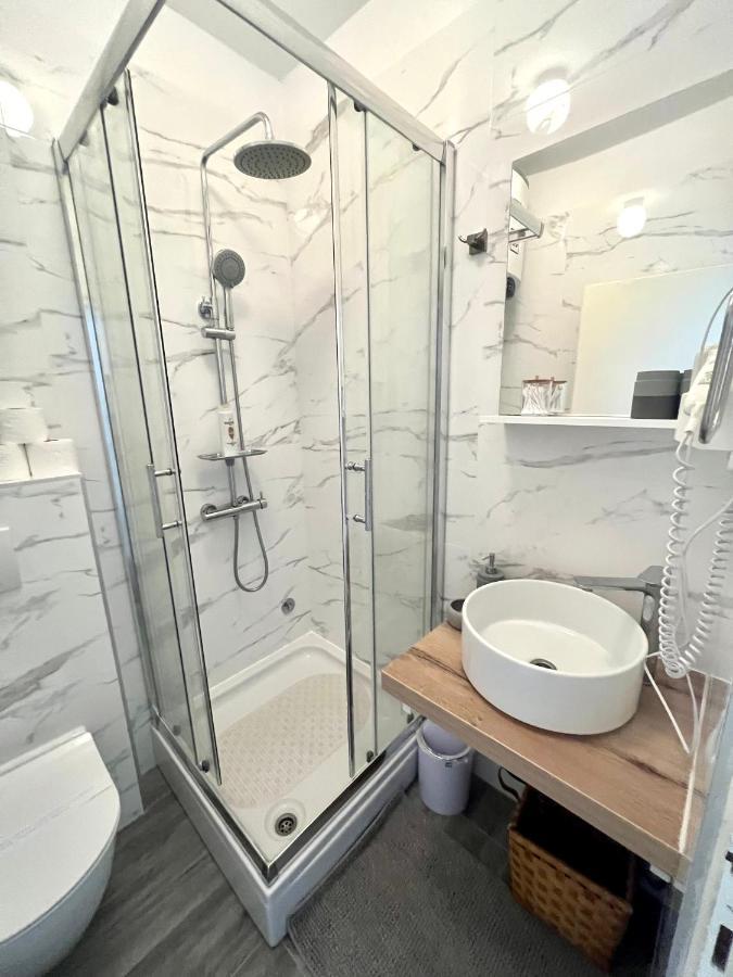 חוואר Hvar Deluxe Rooms מראה חיצוני תמונה